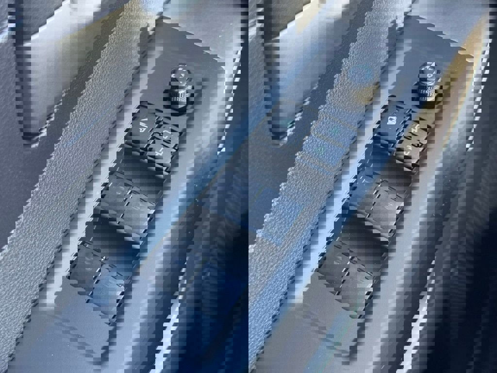 New 2025 Toyota Tundra SR5 image 17