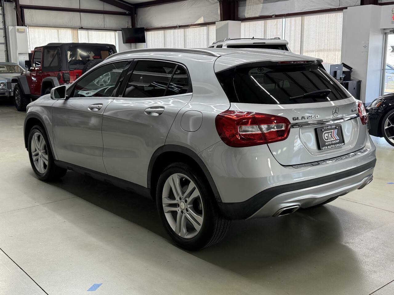 Used 2017 Mercedes-Benz GLA 250 4MATIC image 4