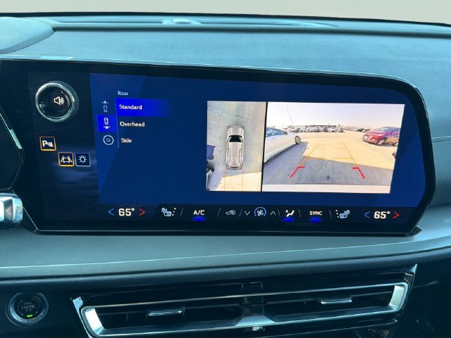 Certified 2024 Chevrolet Traverse LT FWD image 11
