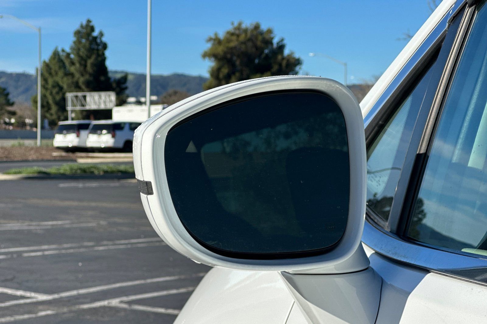 Used 2022 Chrysler Pacifica Touring-L image 52