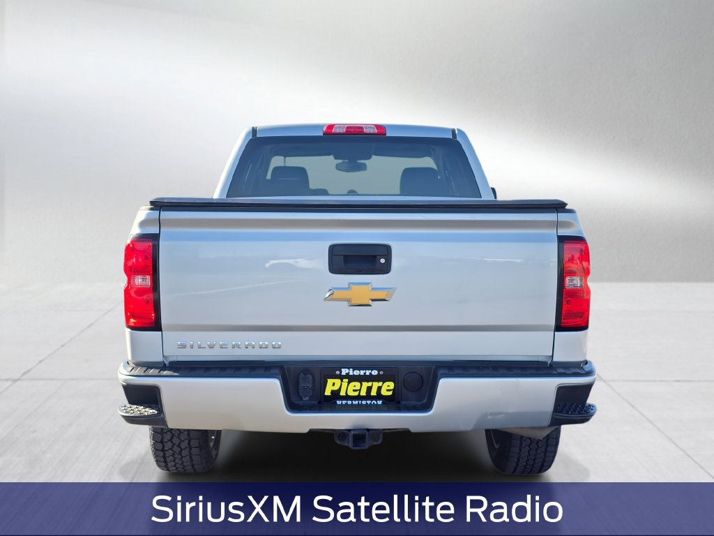Used 2018 Chevrolet Silverado 1500 Custom w/ Custom Convenience Package AWD/4WD image 5