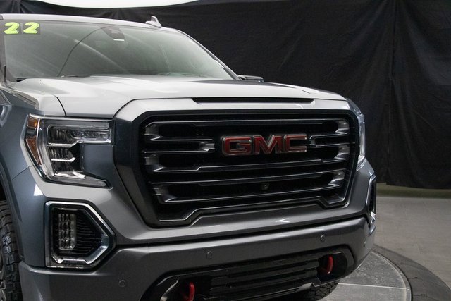 Used 2022 GMC Sierra 1500 AT4 w/ AT4 Premium Package image 3