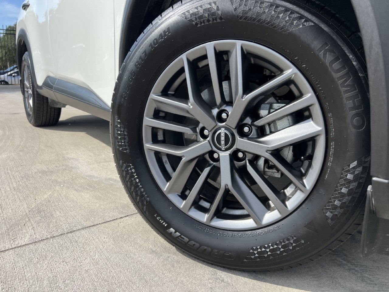Used 2026 Nissan Rogue S FWD image 6