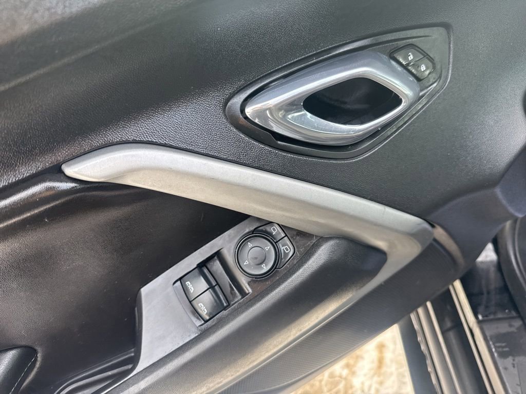 Used 2016 Chevrolet Camaro LT image 8