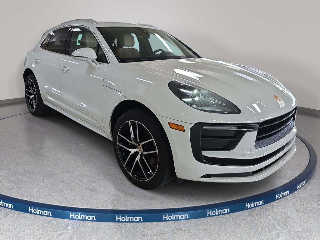 Used 2022 Porsche Macan AWD/4WD image 4