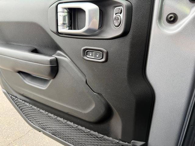 Used 2020 Jeep Wrangler Unlimited Sport S image 19