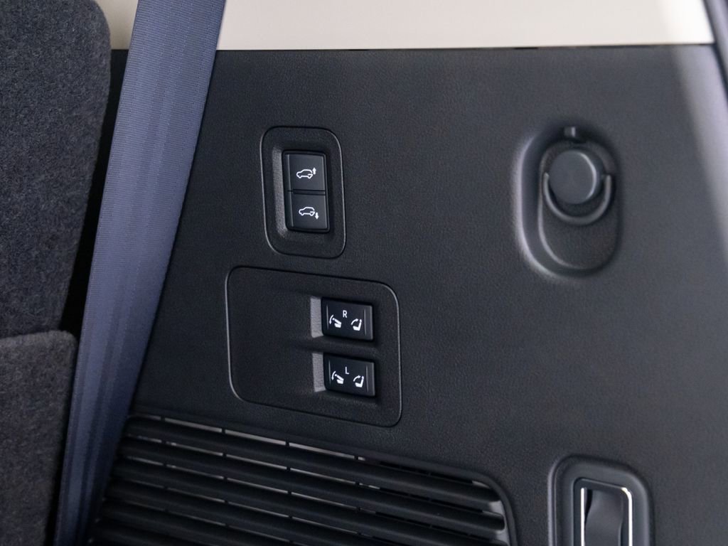 New 2026 INFINITI QX80 Luxe w/ Cargo Package image 31