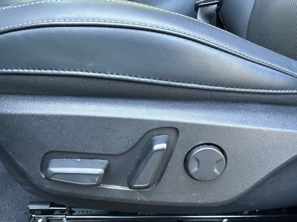 Used 2025 Kia EV6 Light w/ Light LR Technology Package AWD/4WD image 9