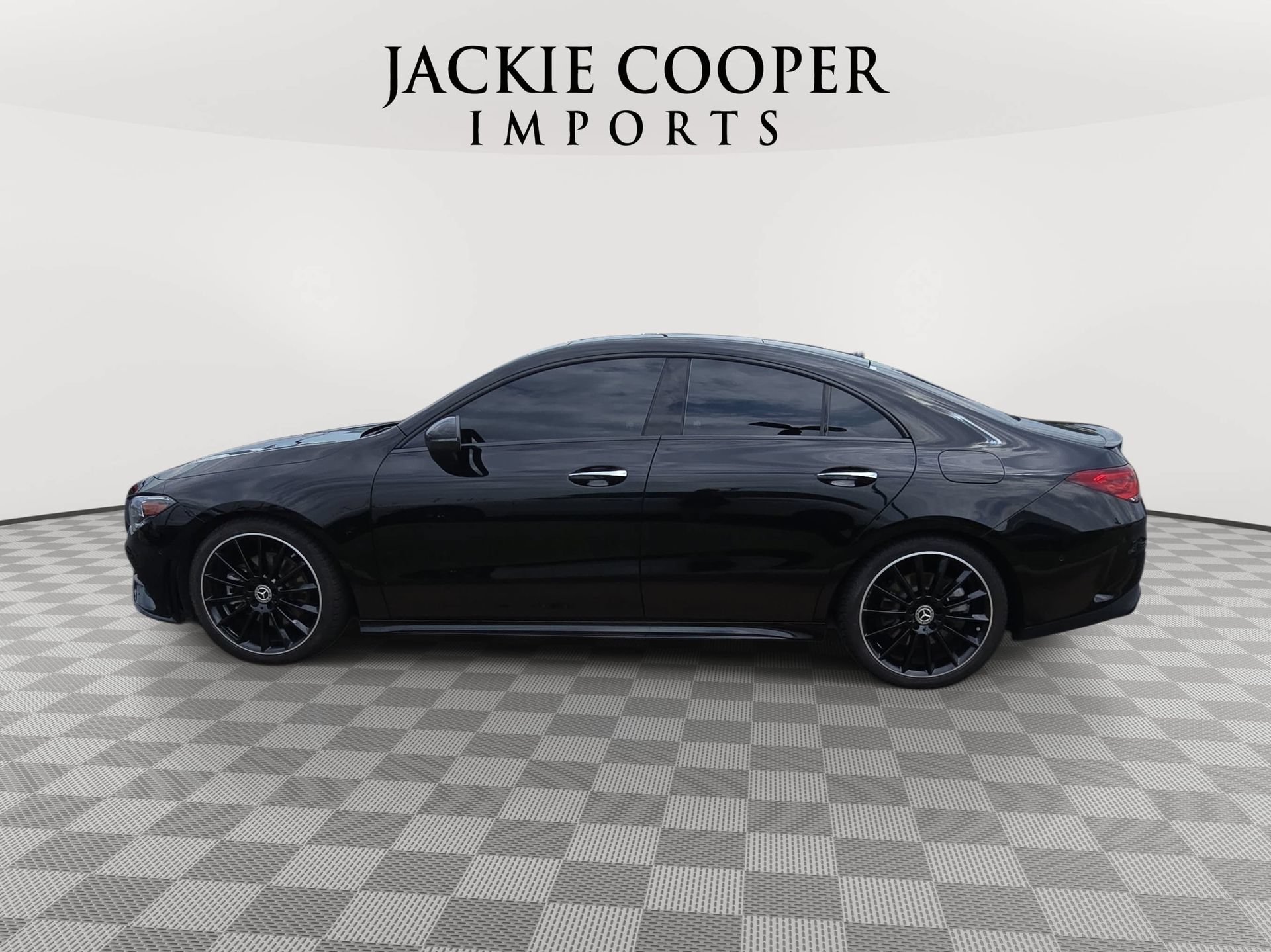 Used 2023 Mercedes-Benz CLA 250 4MATIC image 8