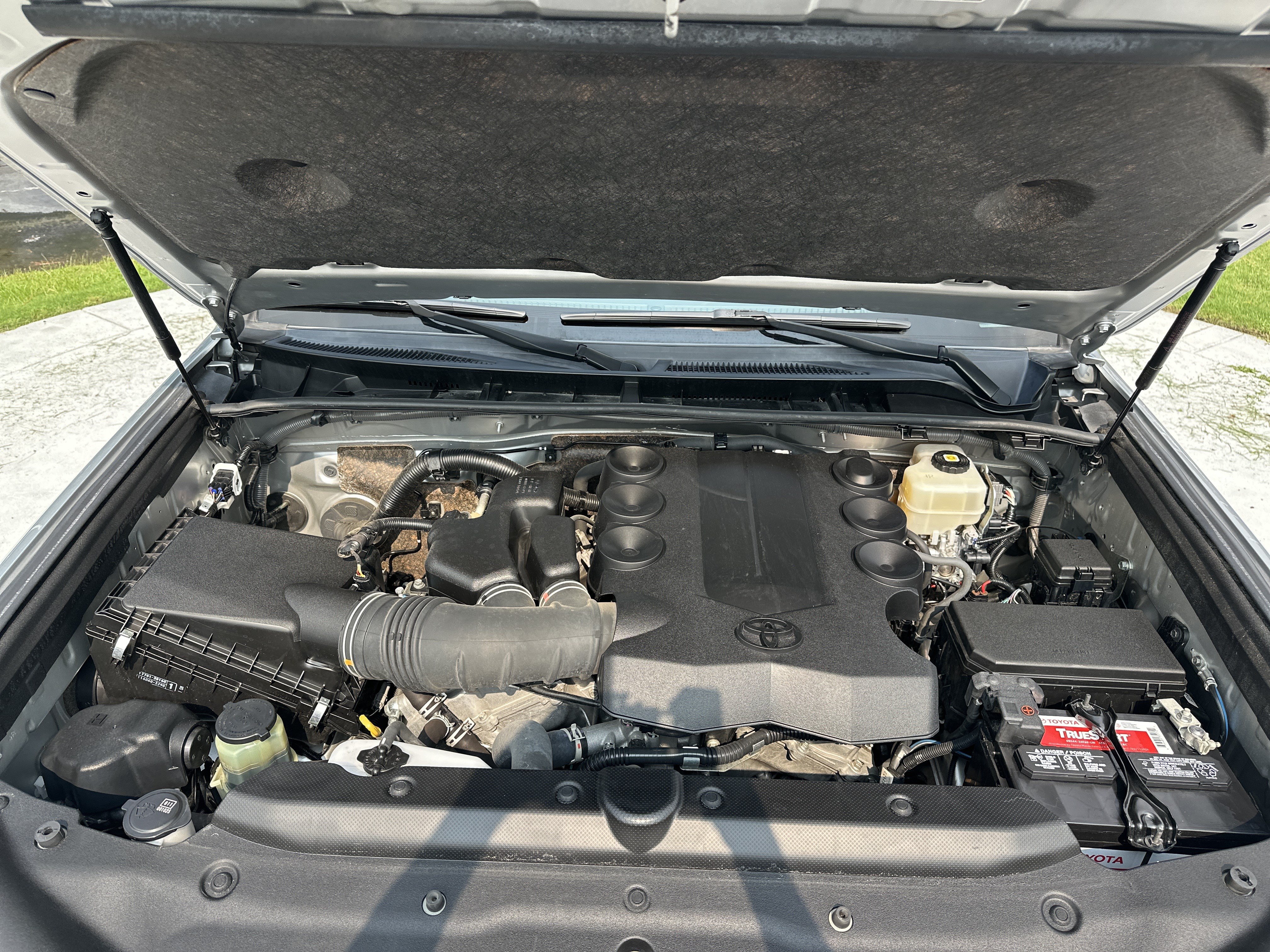 Used 2021 Toyota 4Runner SR5 AWD/4WD image 35