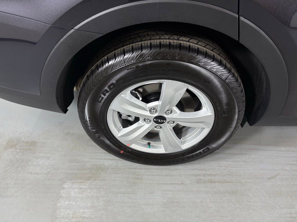 New 2026 Kia Sorento LX image 12