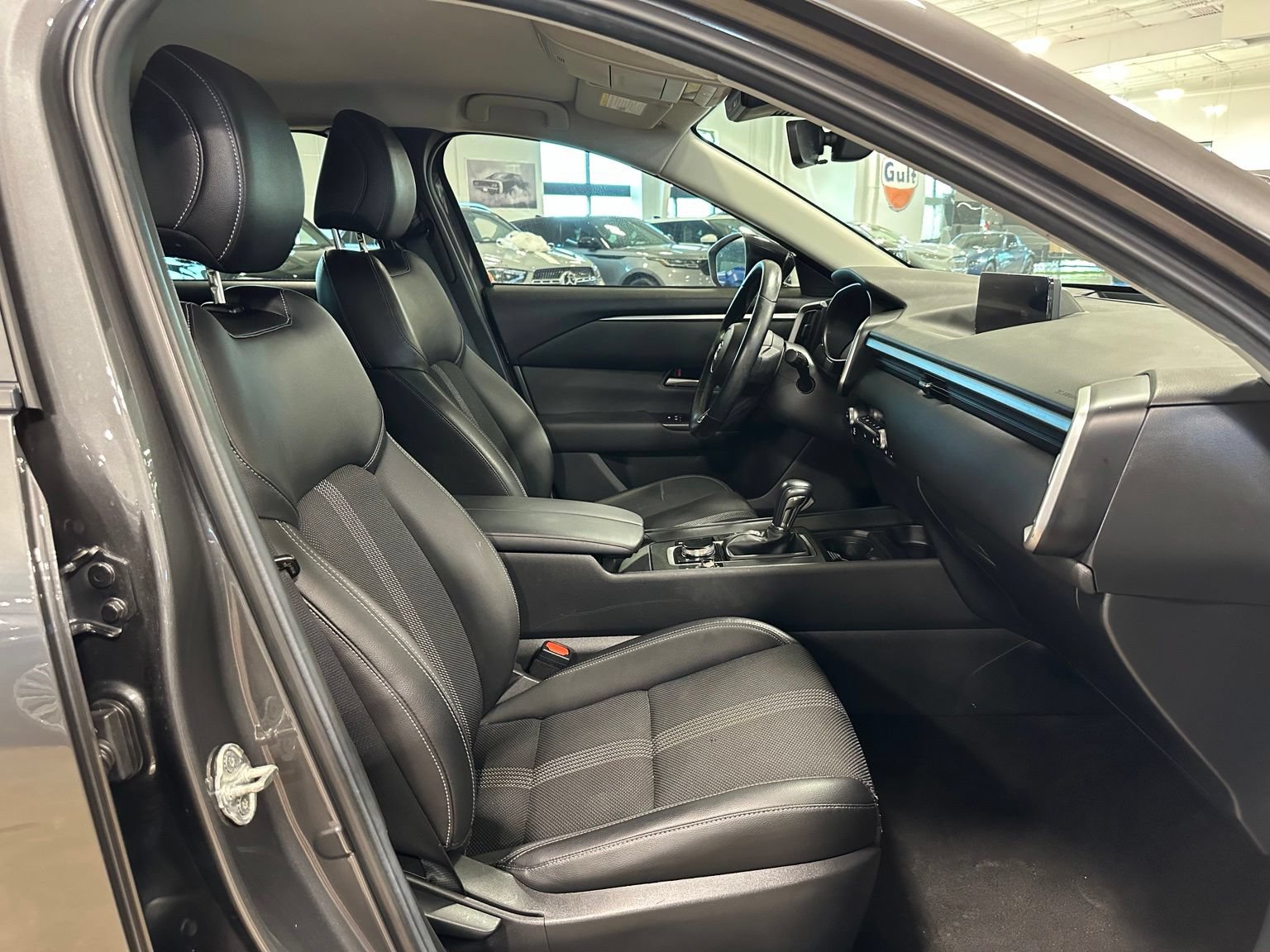 Used 2024 MAZDA CX-50 AWD 2.5 S w/ Preferred Package image 36