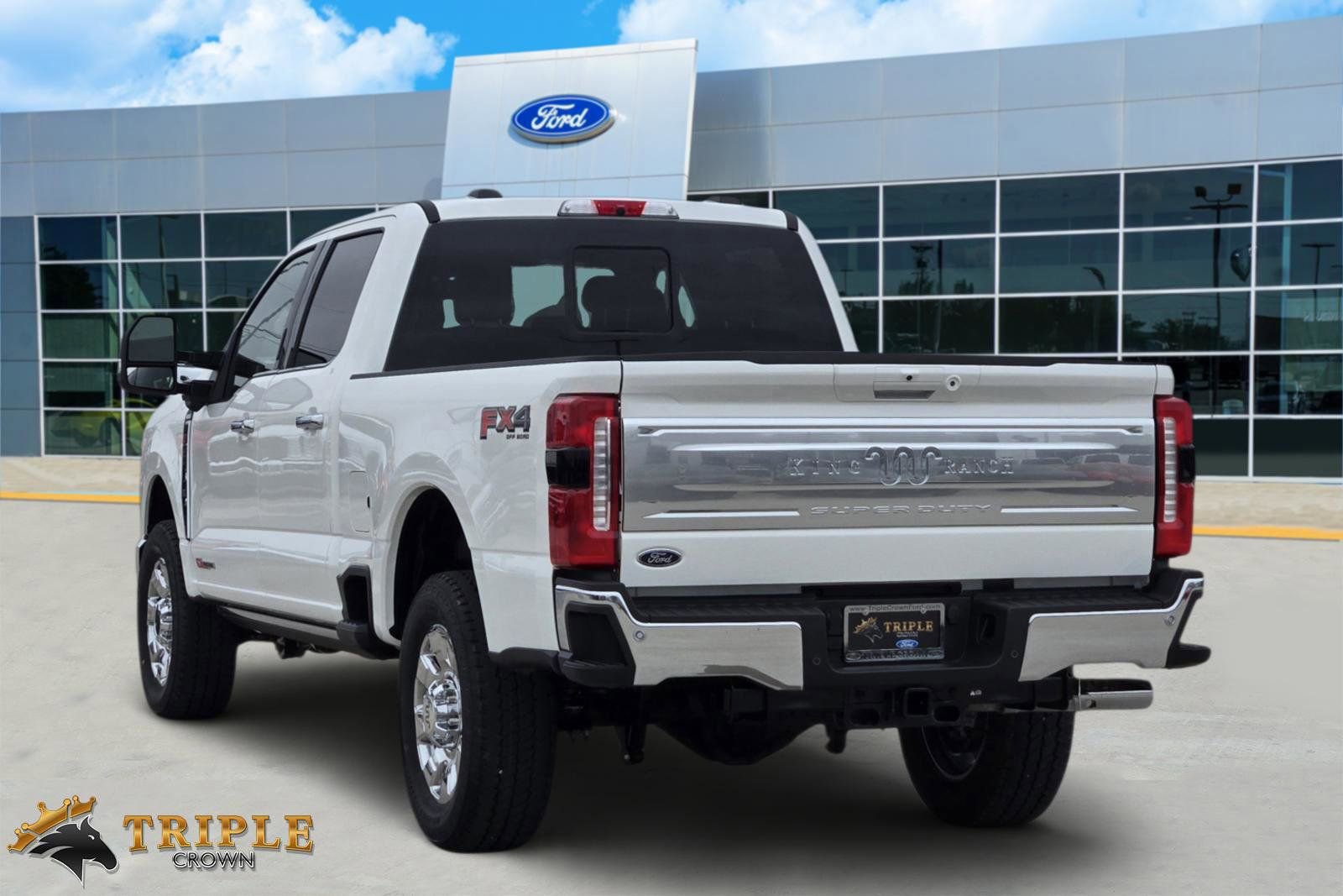New 2026 Ford F350 King Ranch w/ Chrome Package image 4