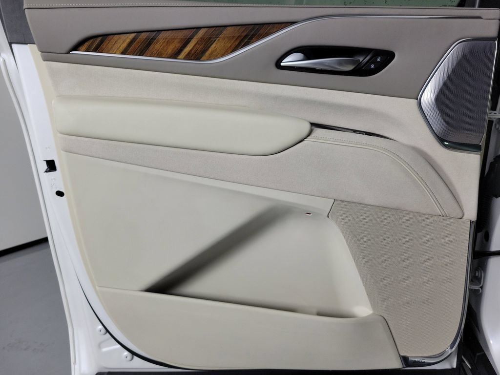 Used 2024 Cadillac Escalade ESV Sport Platinum w/ LPO, Floor Liner Package AWD/4WD image 14