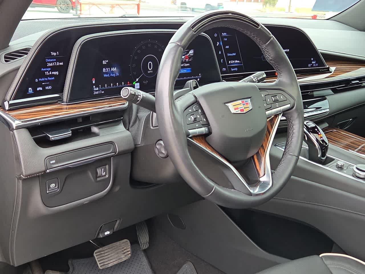 Used 2024 Cadillac Escalade Premium Luxury RWD image 10