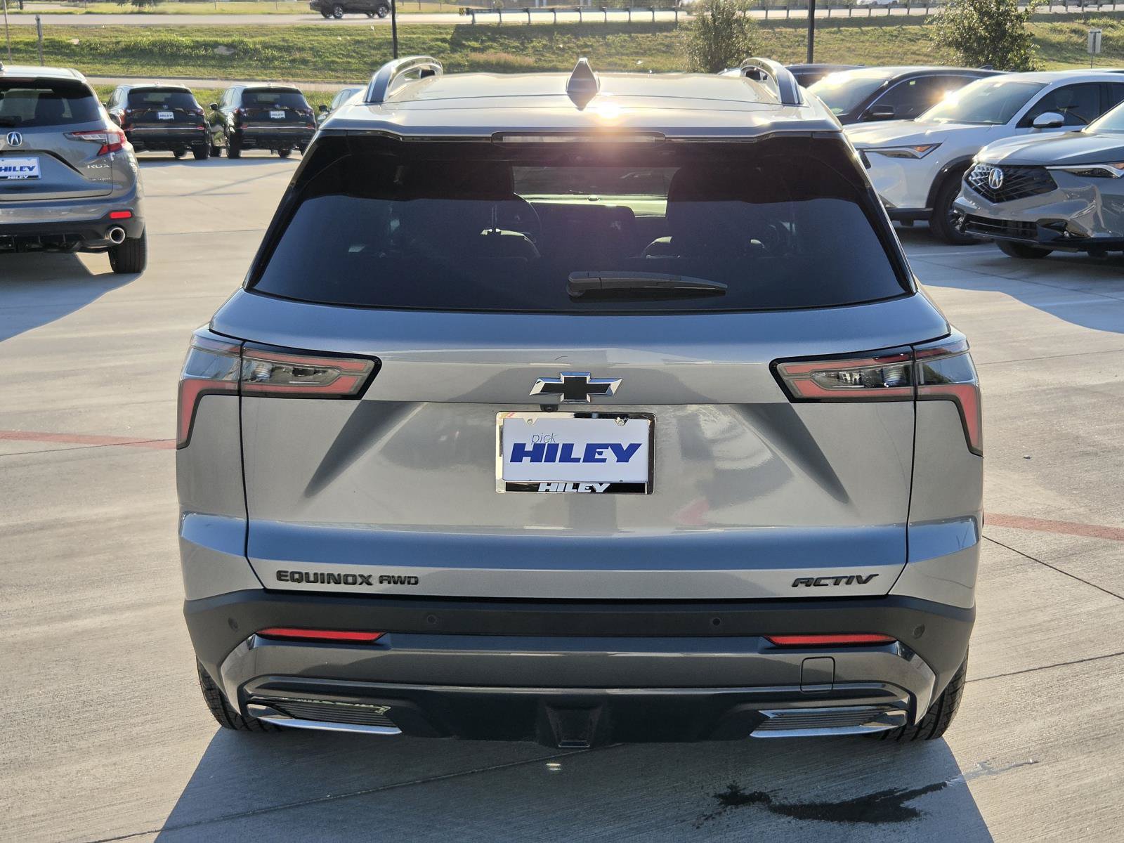 Used 2025 Chevrolet Equinox ACTIV w/ Safety and Technology Package AWD/4WD image 5