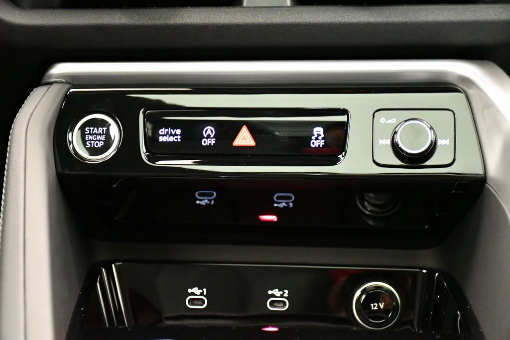 Used 2025 Audi Q5 Premium Plus w/ Premium Plus image 27