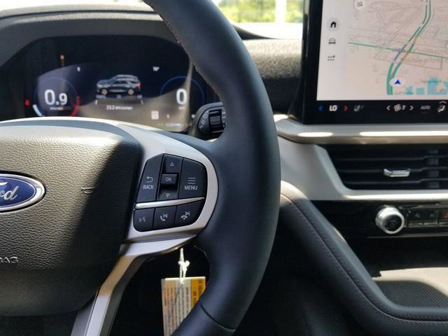 Used 2021 Ford F150 Lariat w/ Equipment Group 502A High image 26