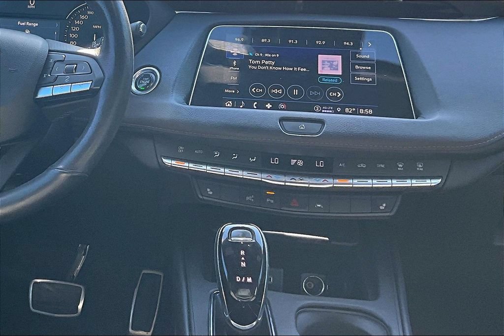 Used 2022 Cadillac XT4 Sport w/ Enhanced Visibility Package AWD/4WD image 9