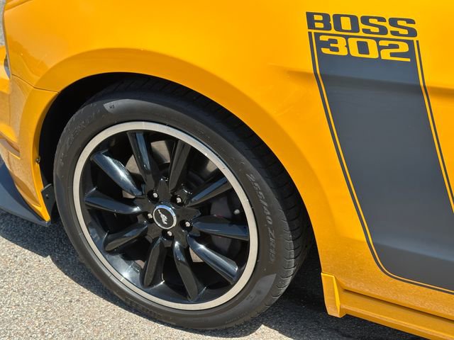 Used 2013 Ford Mustang Boss 302 w/ Boss 302 Accessory Pkg image 9