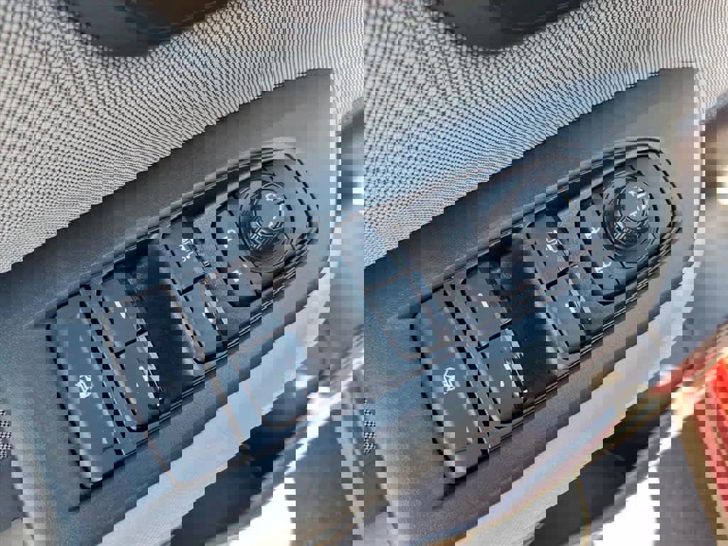 Used 2025 Subaru Forester image 23