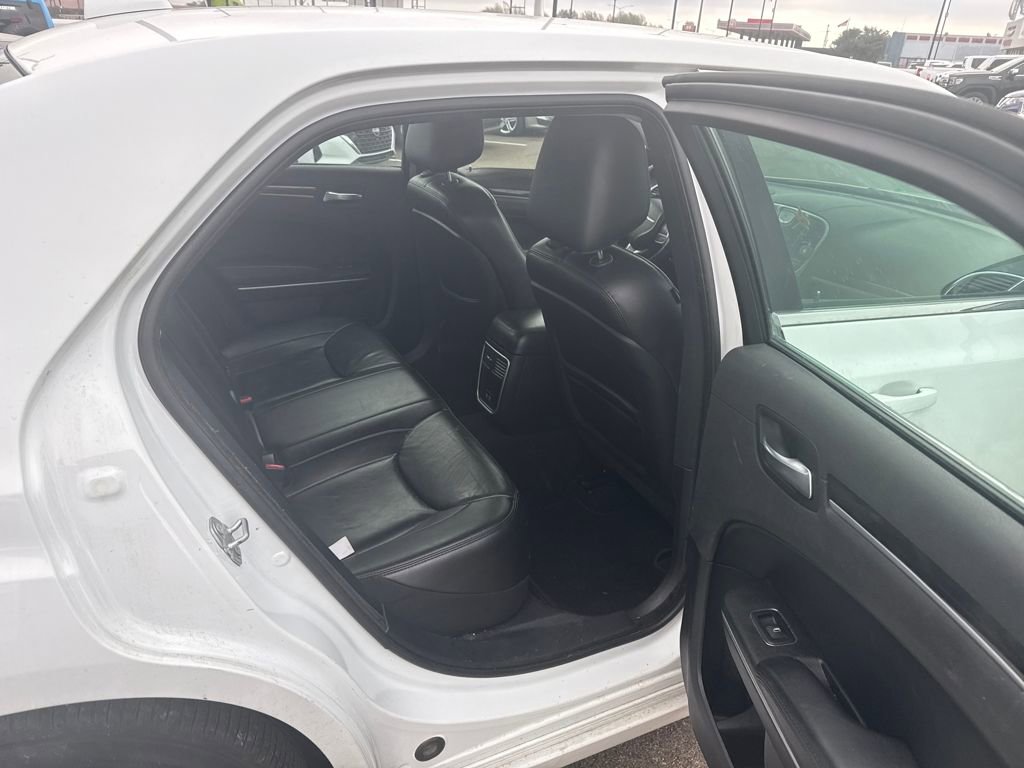 Used 2019 Chrysler 300 Touring L w/ Quick Order Package 22F image 16