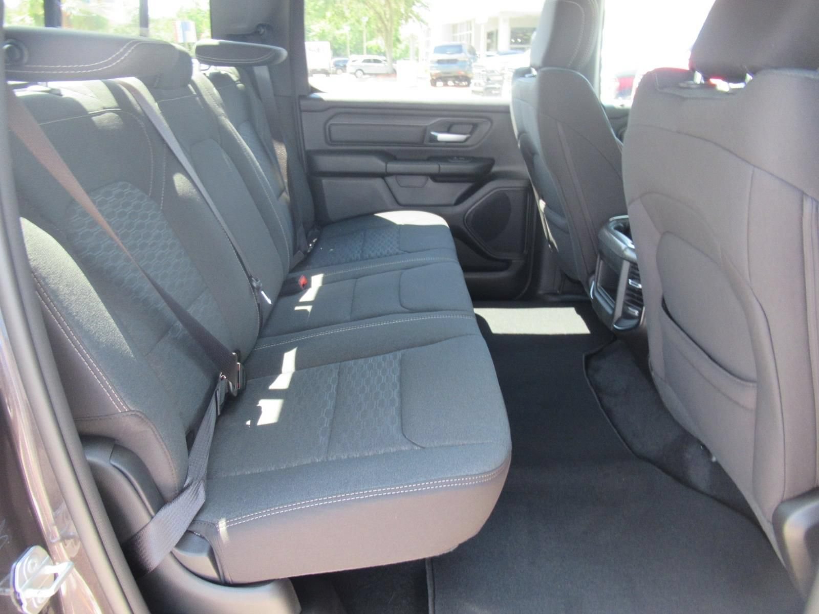 New 2026 RAM 1500 Express AWD/4WD image 33