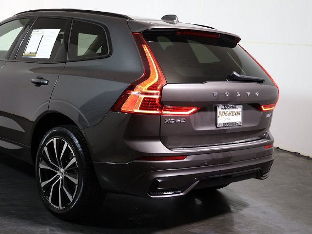 Used 2024 Volvo XC60 B5 Plus w/ Protection Package Premier AWD/4WD image 11