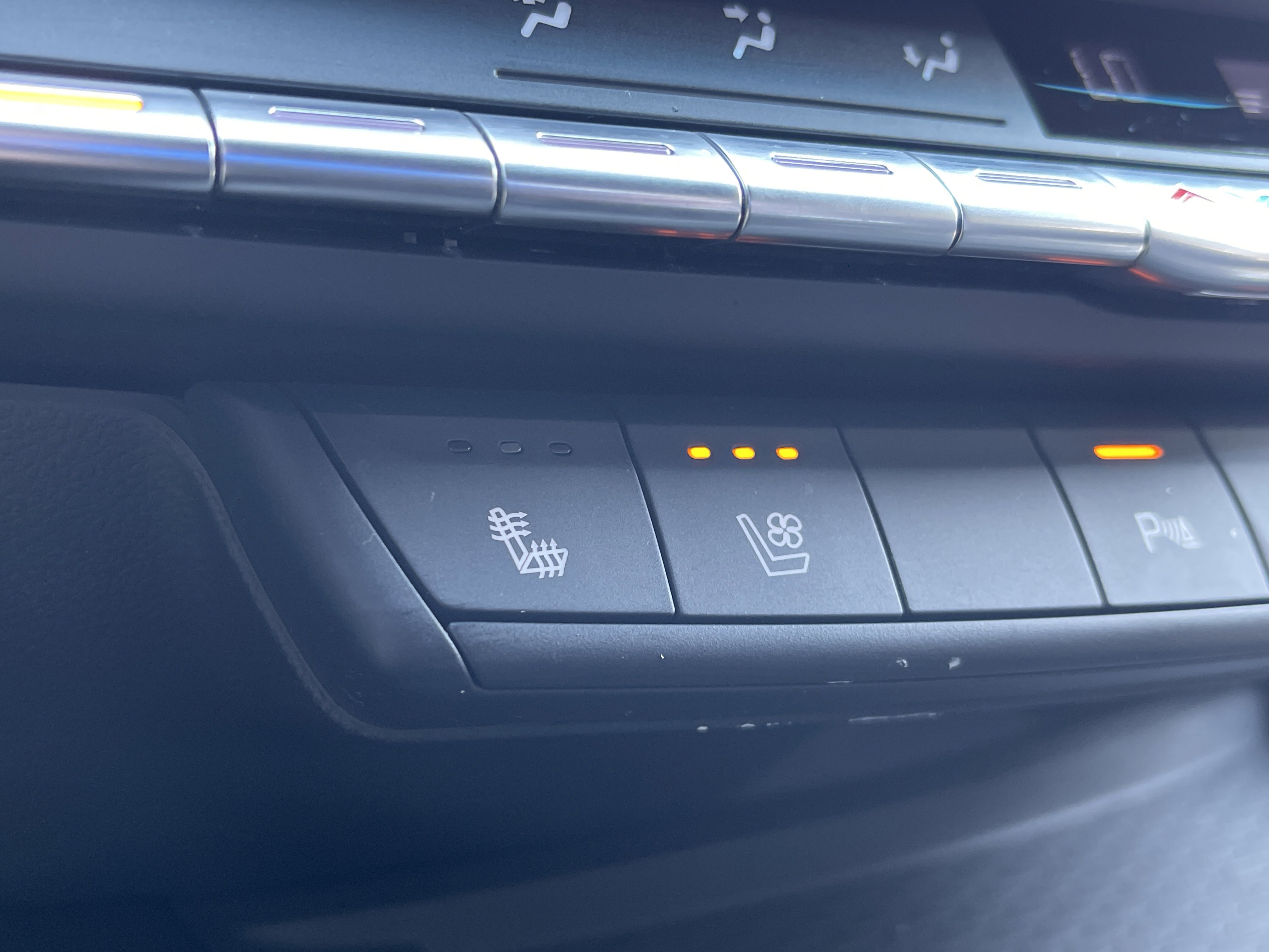 Used 2024 Cadillac CT4 Premium Luxury image 33