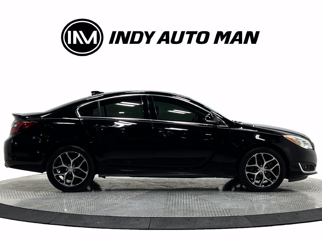 Used 2017 Buick Regal Sport Touring FWD image 3