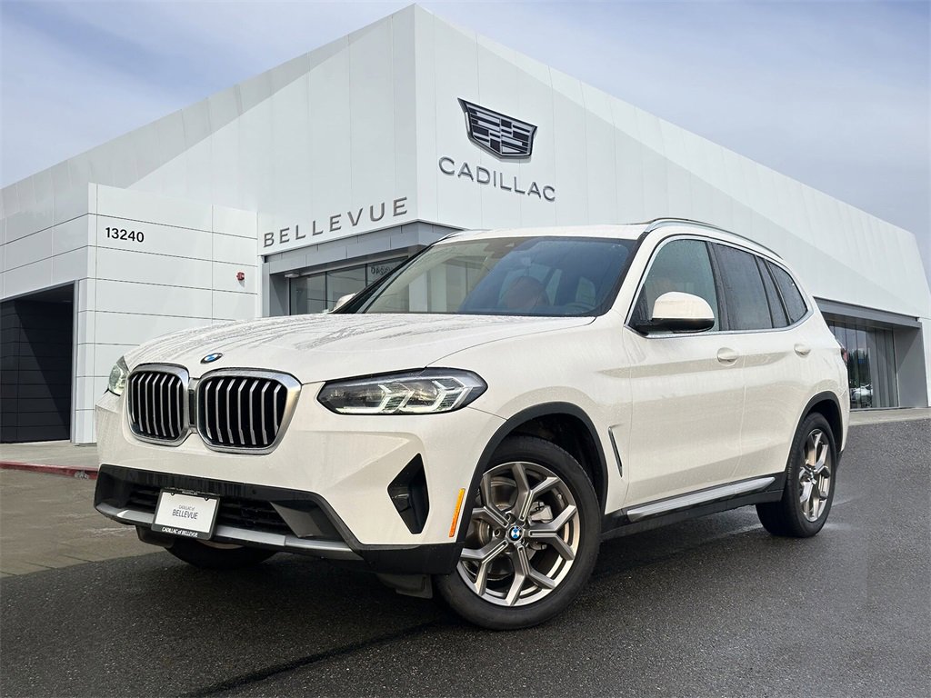 Used 2022 BMW X3 xDrive30i w/ Premium Package 2