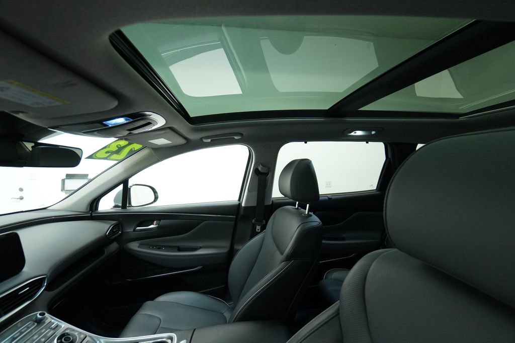 Used 2023 Hyundai Santa Fe Limited w/ Cargo Package image 21