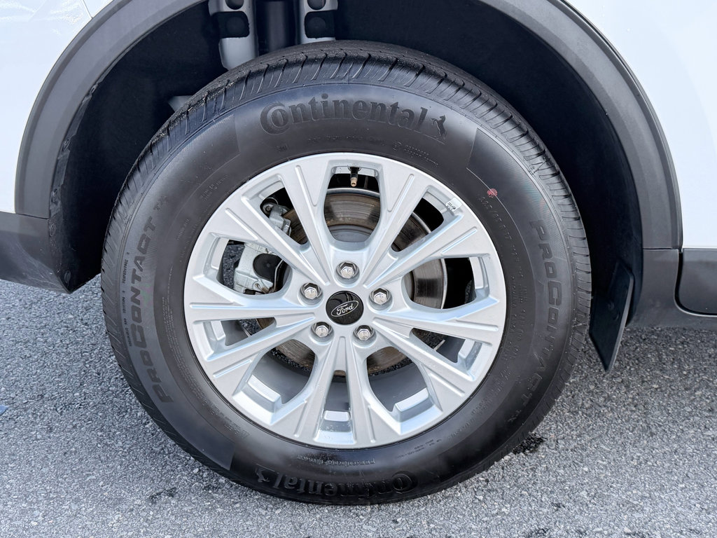 Used 2025 Ford Escape Active AWD/4WD image 34