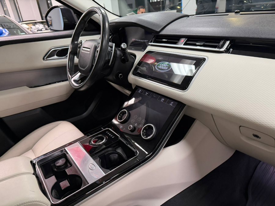 Used 2020 Land Rover Range Rover Velar R-Dynamic S AWD/4WD image 69
