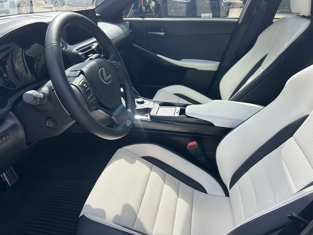 Used 2025 Lexus IS 500 w/ Accessory Package 2 RWD image 11