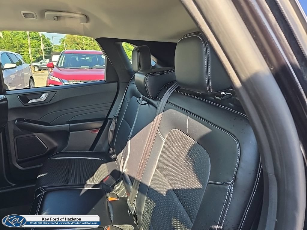 Used 2024 Ford Escape Platinum AWD/4WD image 41