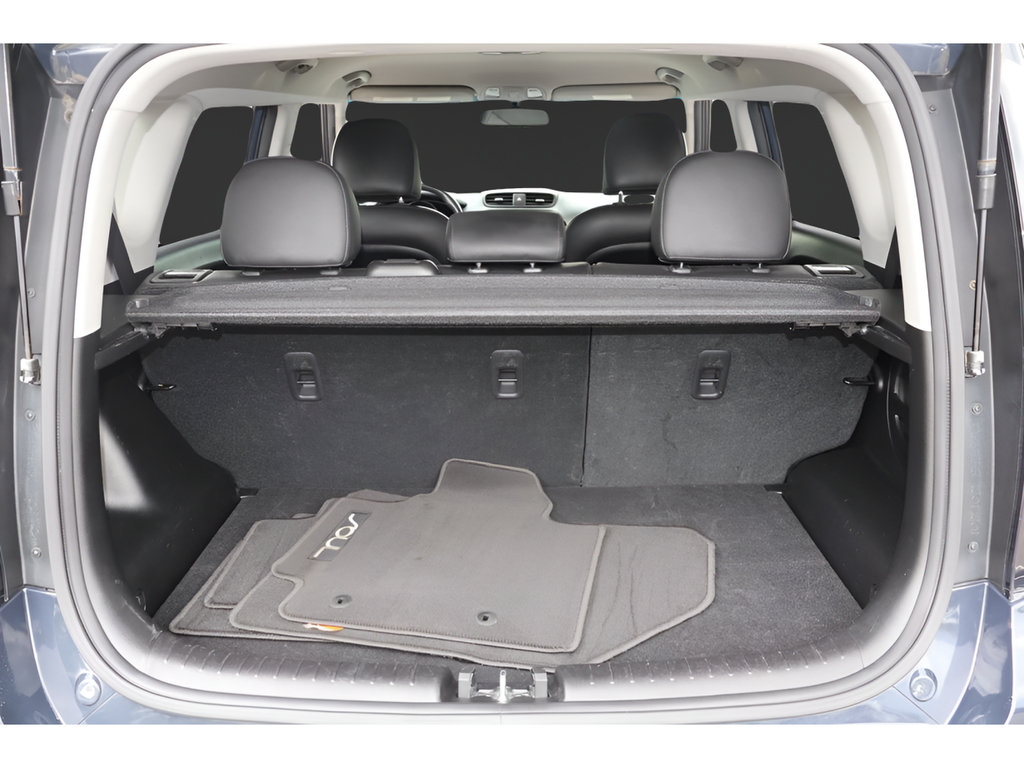Used 2016 Kia Soul ! FWD image 16