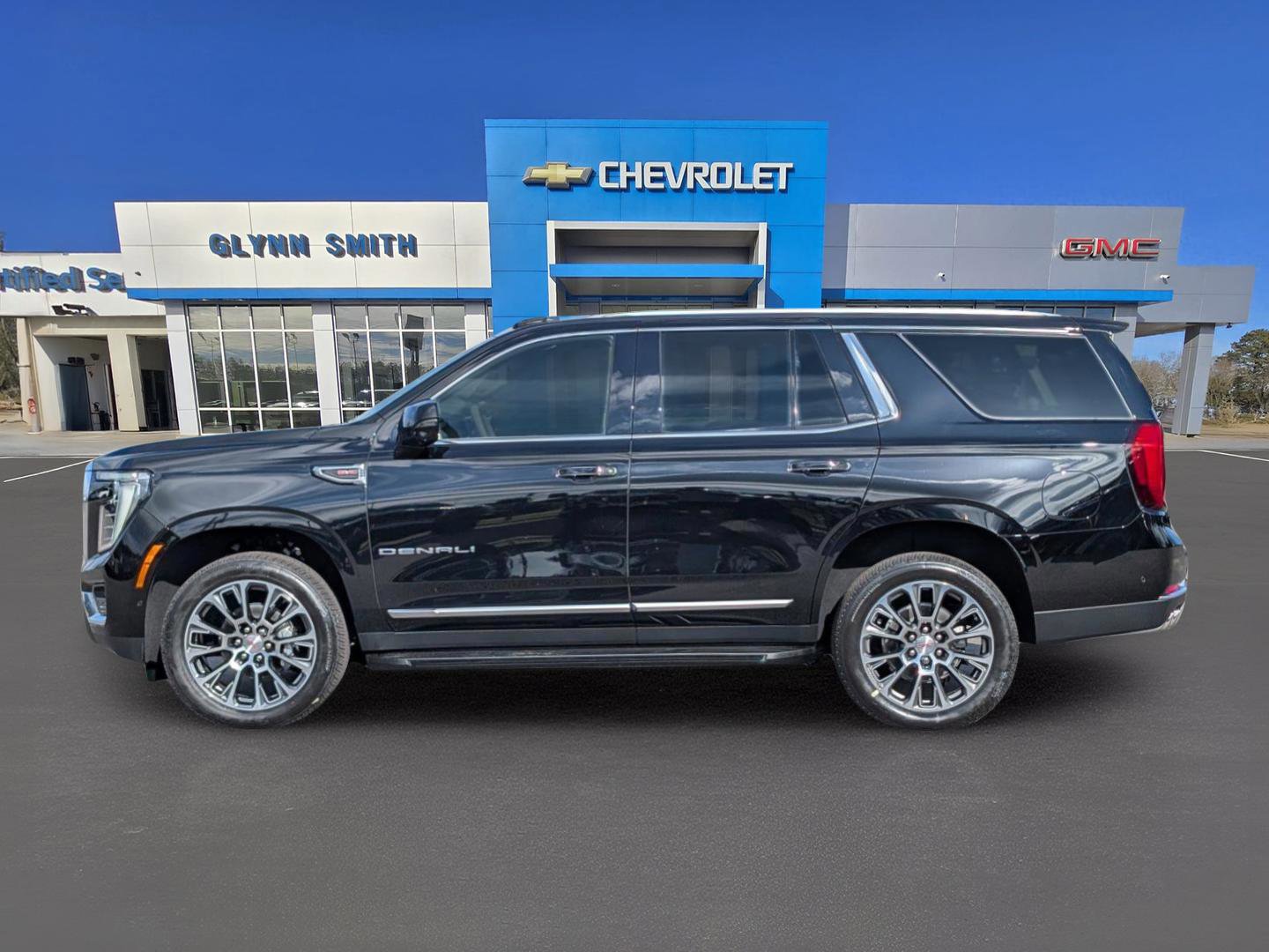 Used 2025 GMC Yukon Denali AWD/4WD image 10