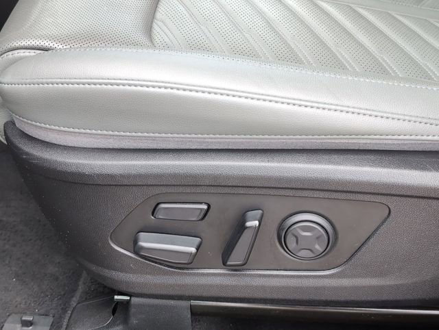 Used 2024 Kia Sorento SX Prestige w/ Sage Leather Package image 14