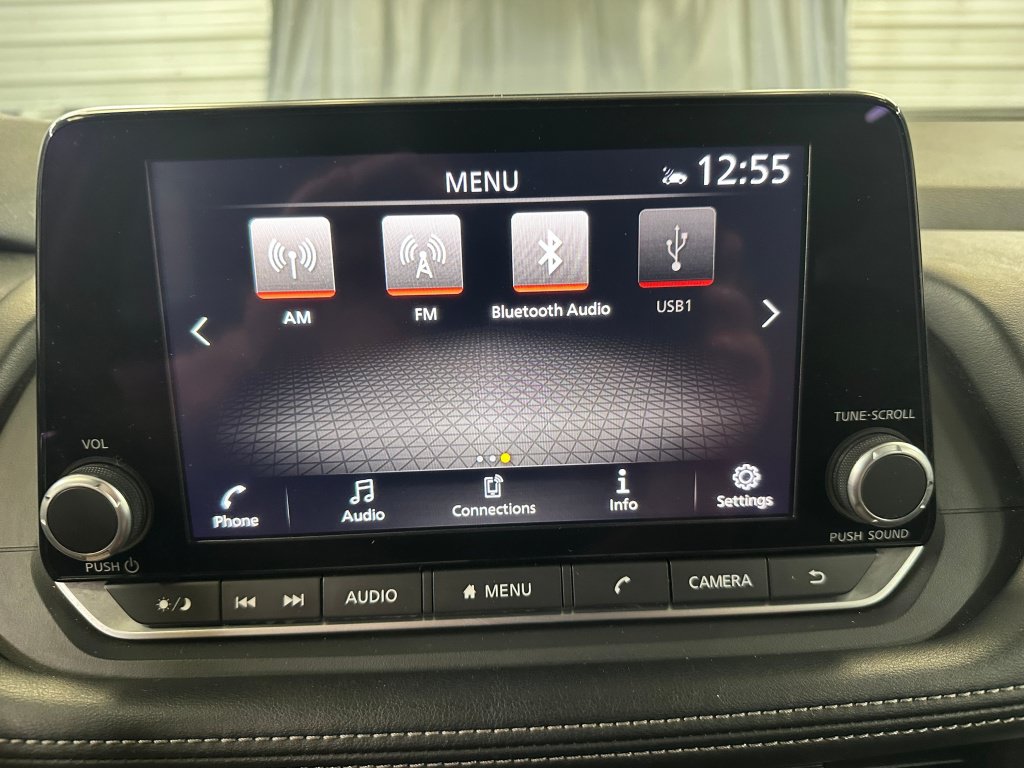 Used 2024 Nissan Rogue SV AWD/4WD image 12