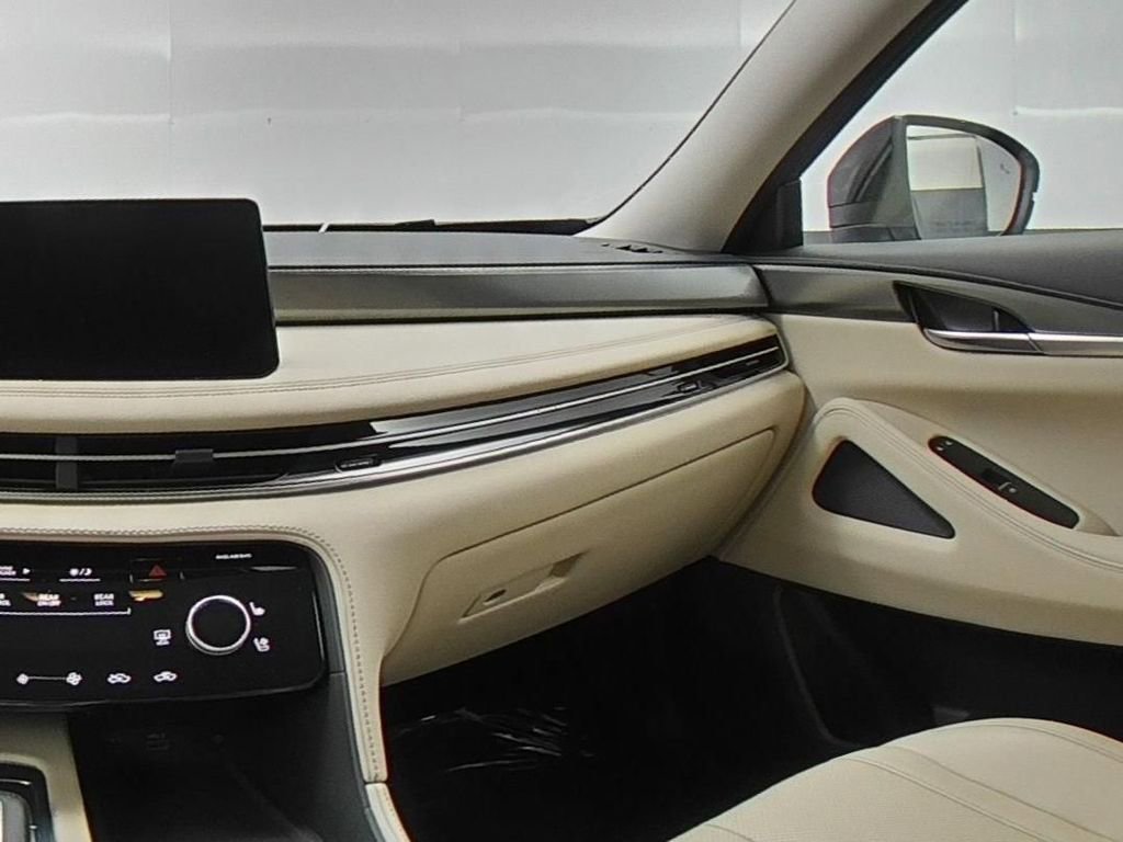Certified 2023 INFINITI QX60 Luxe w/ Cargo Package AWD/4WD image 22