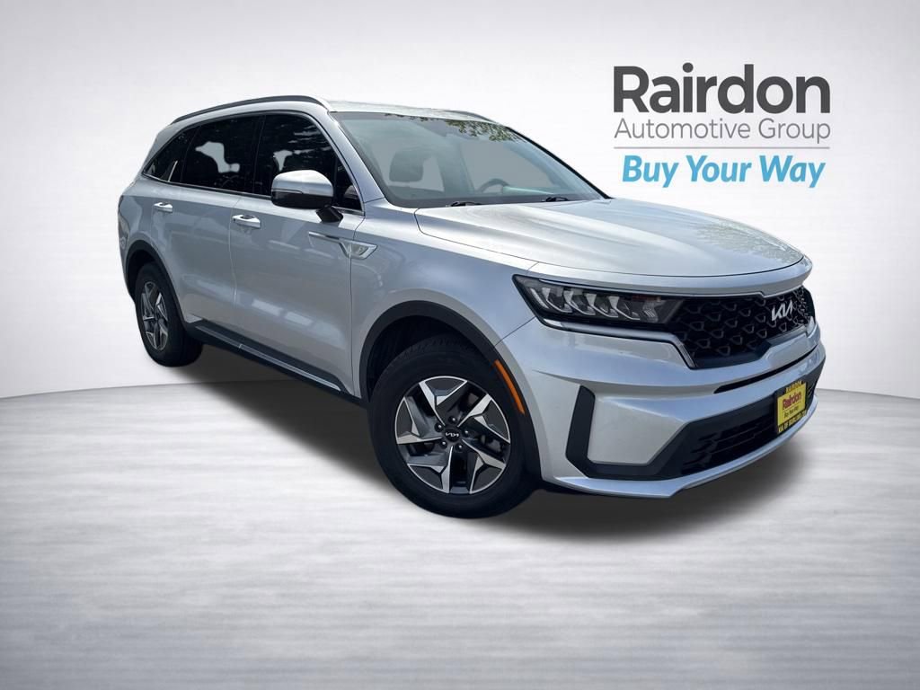 Certified 2022 Kia Sorento S image 1