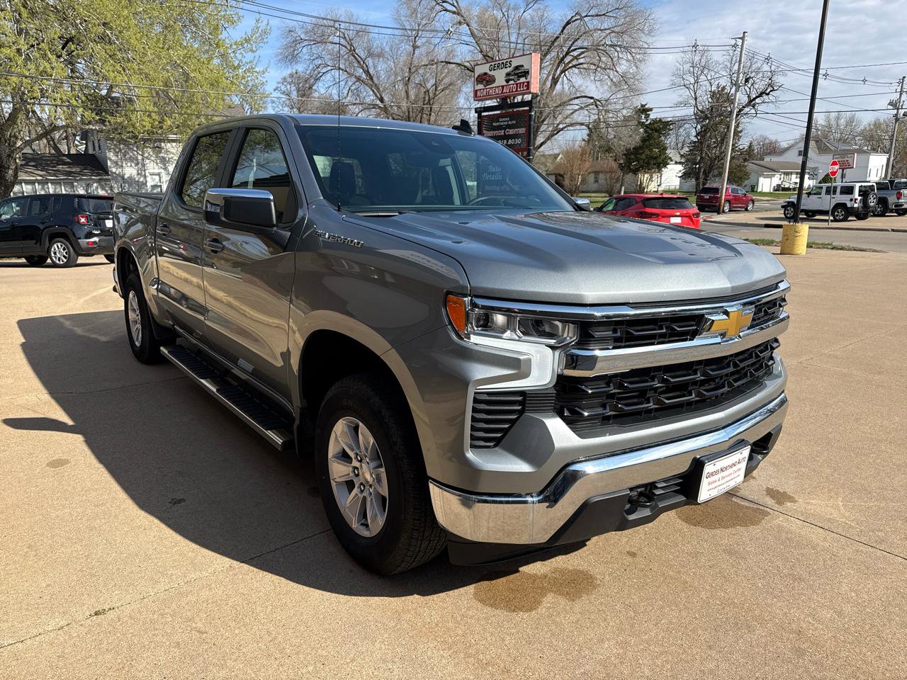 Used 2026 Chevrolet Silverado 1500 LT image 3