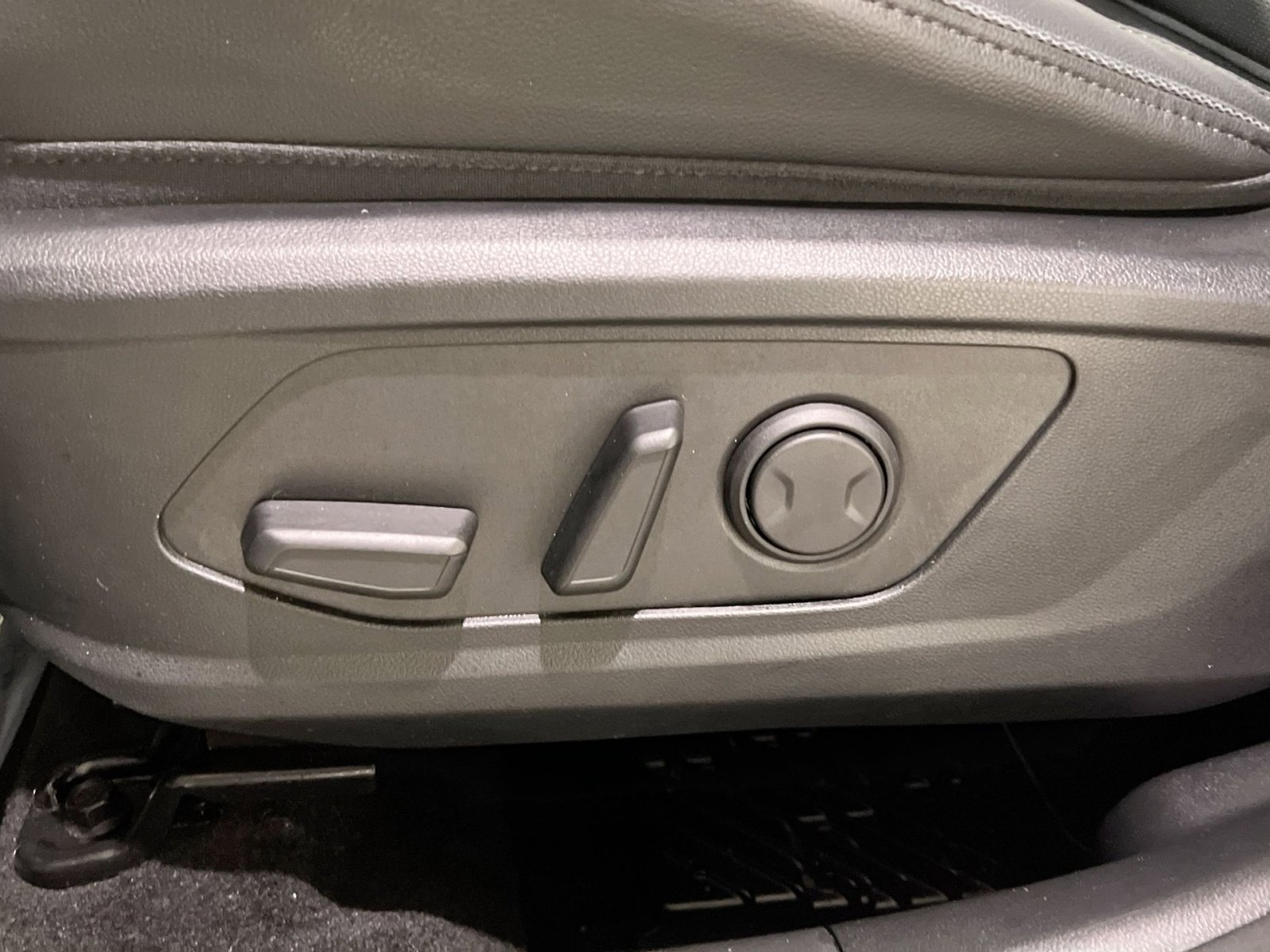 Used 2023 Hyundai Tucson Limited image 24