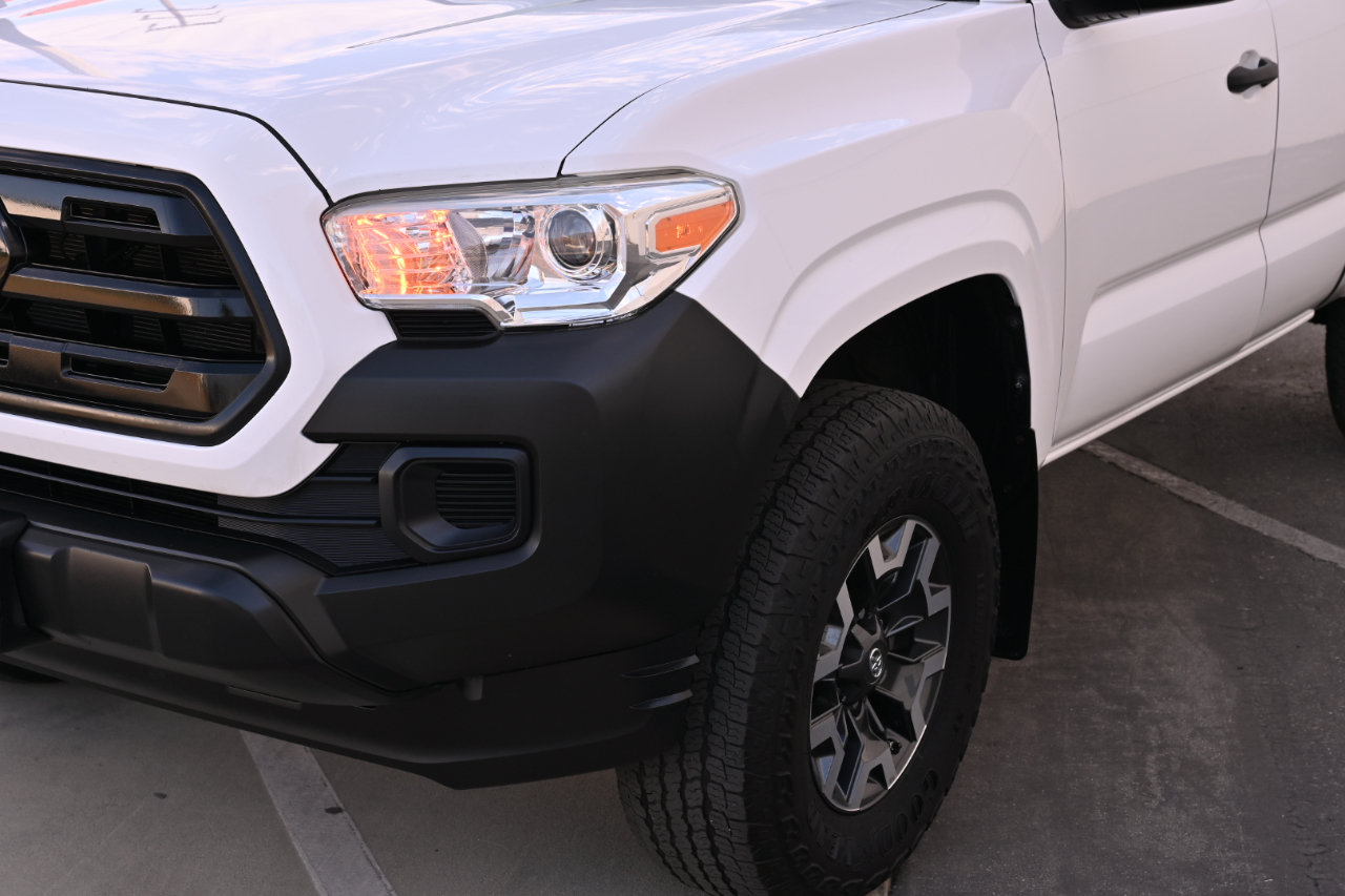 Used 2017 Toyota Tacoma SR AWD/4WD image 23
