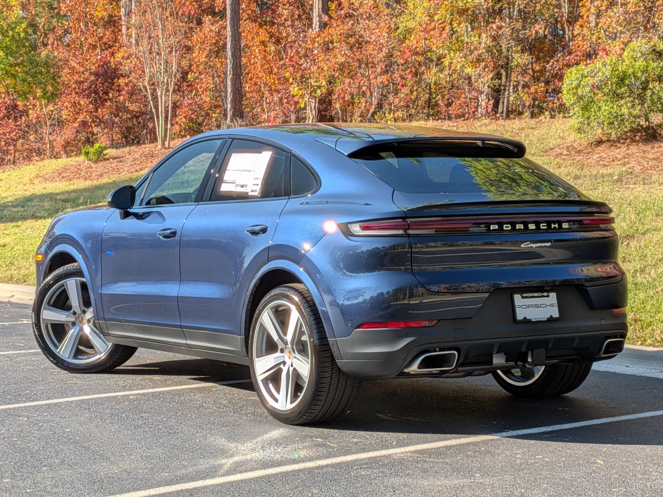 New 2026 Porsche Cayenne Coupe AWD/4WD image 3