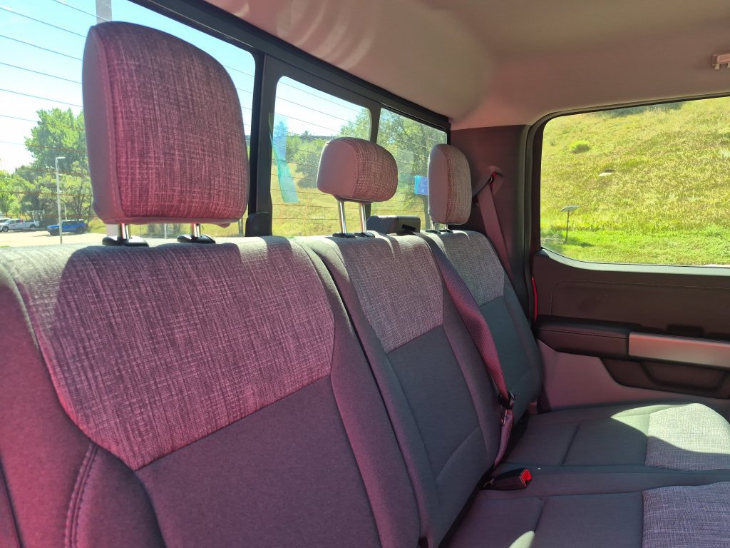 New 2026 Ford F350 XLT w/ XLT Premium Package AWD/4WD image 25