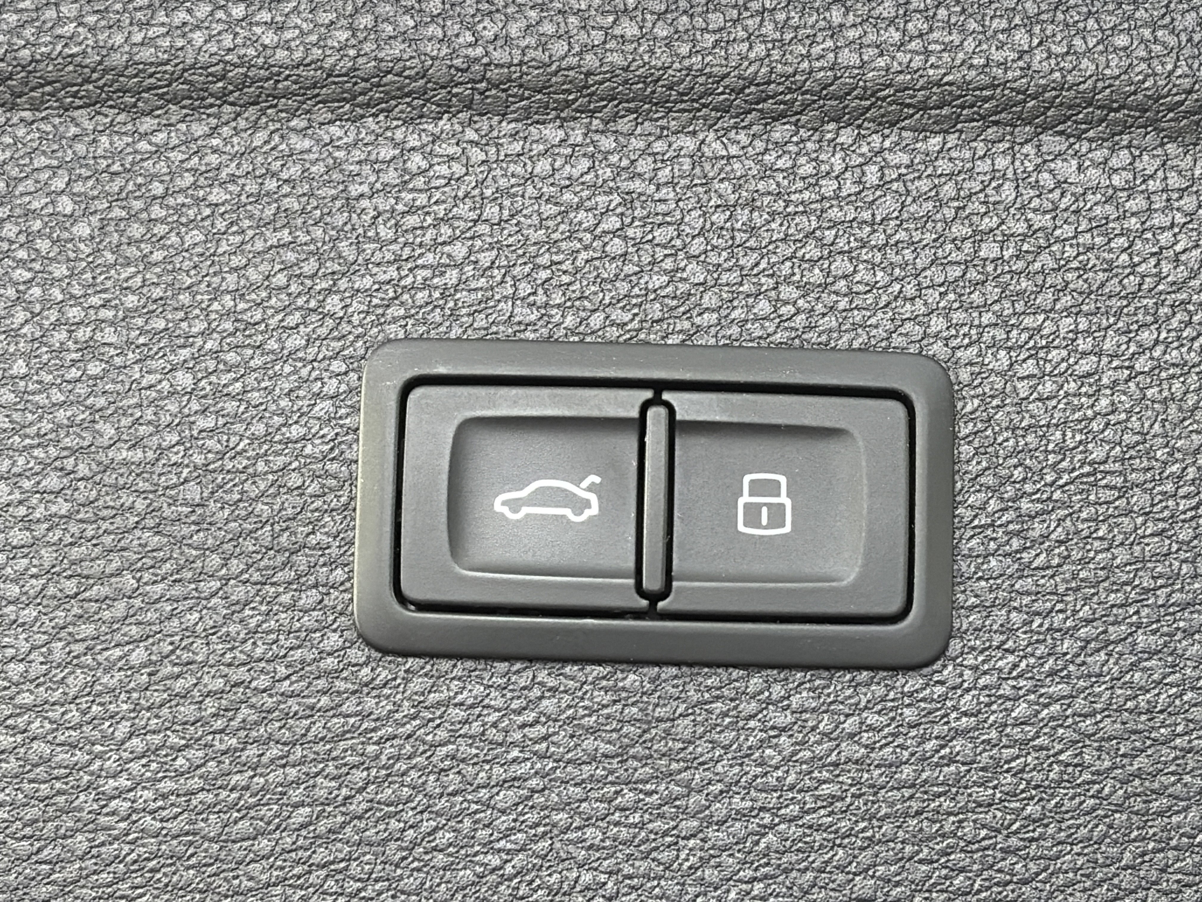 Certified 2024 Audi Q5 2.0T Premium Plus image 15