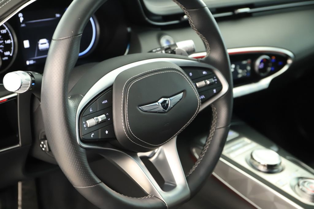 Used 2025 Genesis GV70 3.5T Sport w/ Sport Advanced Package image 16