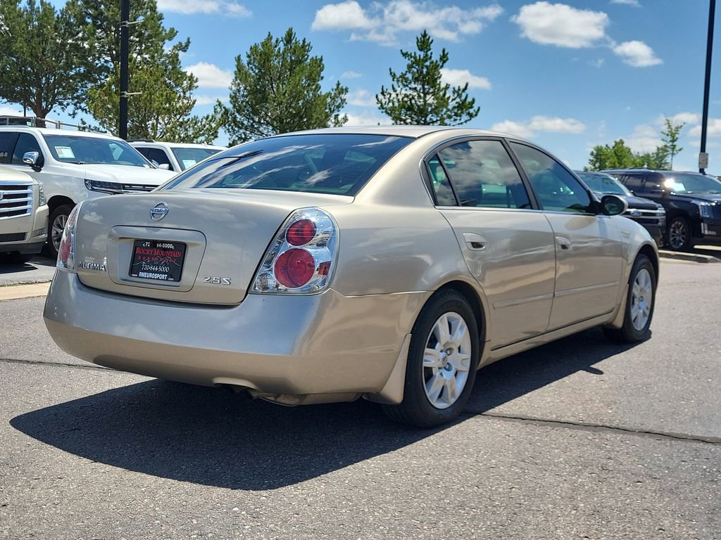 Used 2005 Nissan Altima 2.5 S w/ (S02) Side Airbags Pkg FWD image 4